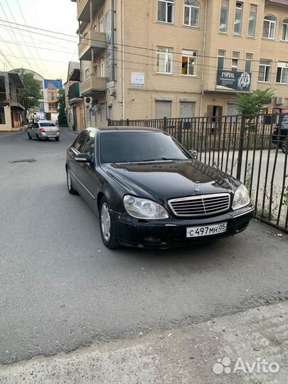 Бампер на mercedes 220