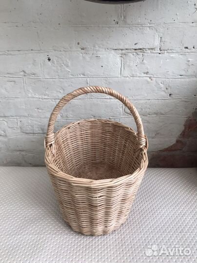 Корзина плетеная