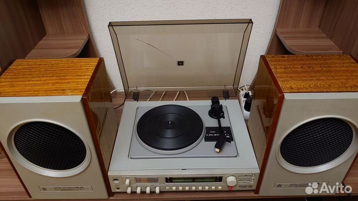 Проигрыватель винила Илга 302