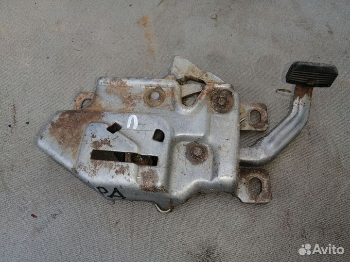 Замок капота для Honda Accord IV 1990-1993