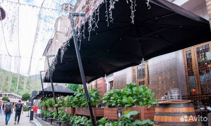 Уличный зонт для кафе