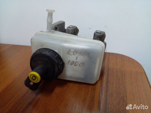 Главный тормозной цилиндр Renault Logan 1