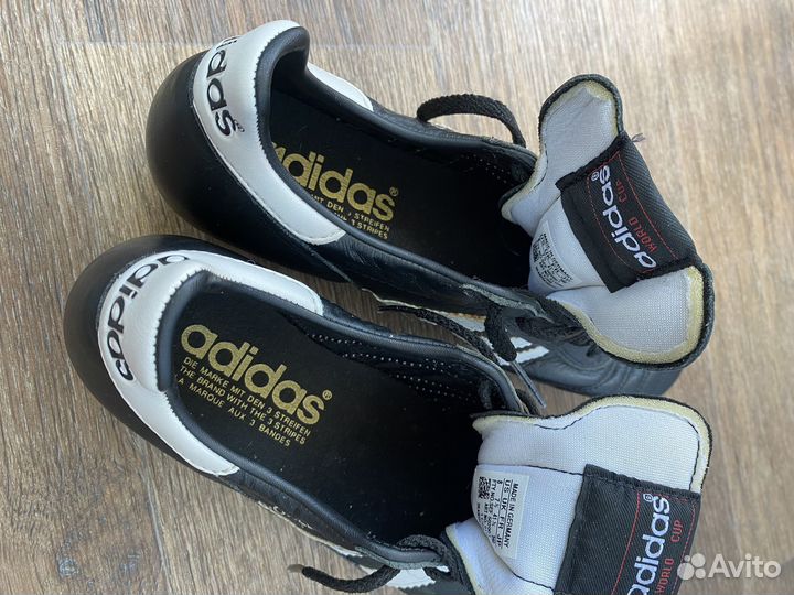 Детские футбольные бутсы