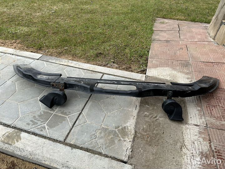 Верхняя накладка передний панели для Mazda 6 gl