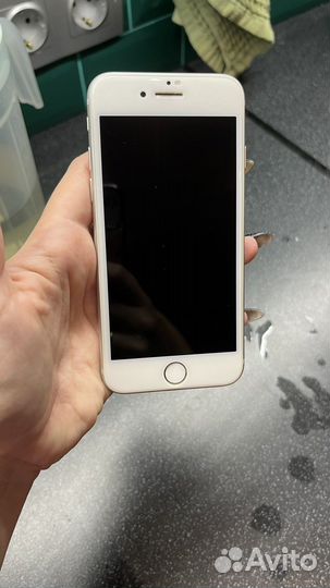 iPhone 7, 32 ГБ