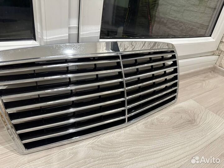 Решётка Mercedes w124 рестайлинг авангард