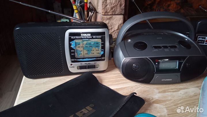 Радиоприемник,блютуз Колонка флешка