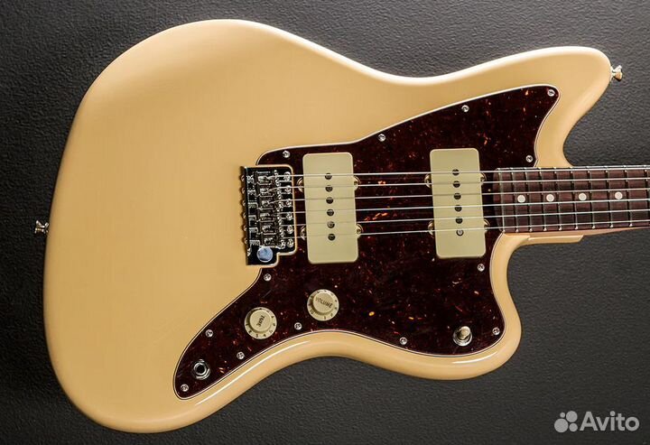 Электрогитара Fender Jazzmaster USA + Аксессуары