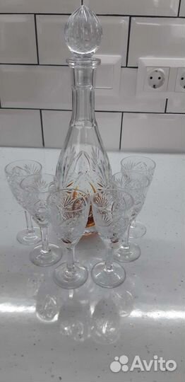 Графин и бокалы хрустальный