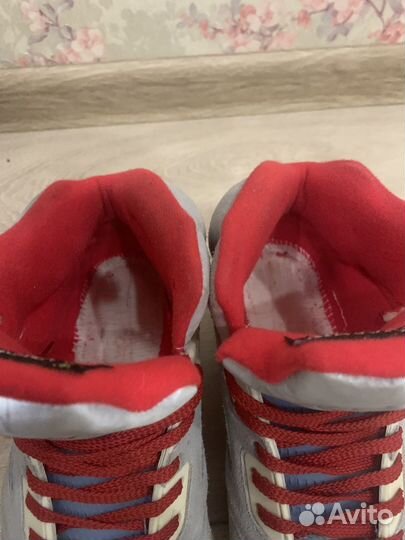 Air Jordan 5 trophy room