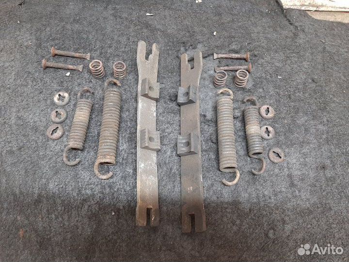 Механизм ручного тормоза Chevrolet Niva