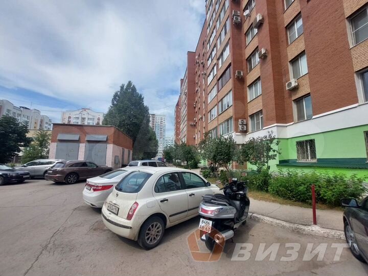 Помещение в спальном районе с арендатором 104.6 м²