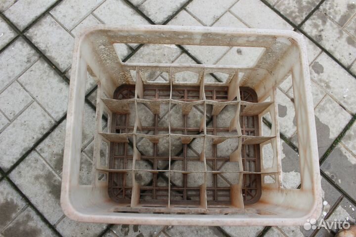 Пластиковый ящик для перевозки бутылок