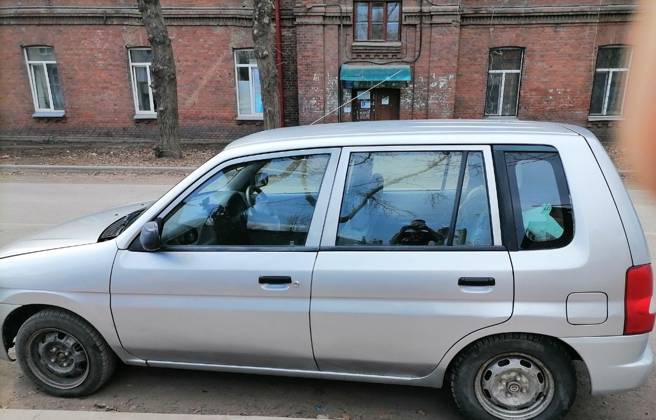 Mazda Demio: фото владельца