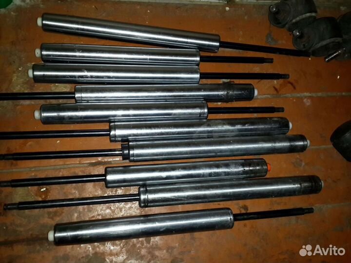 Запчасти офисного стула (кресла). обмен /продажа