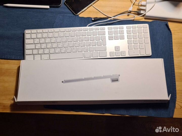 Клавиатура Apple