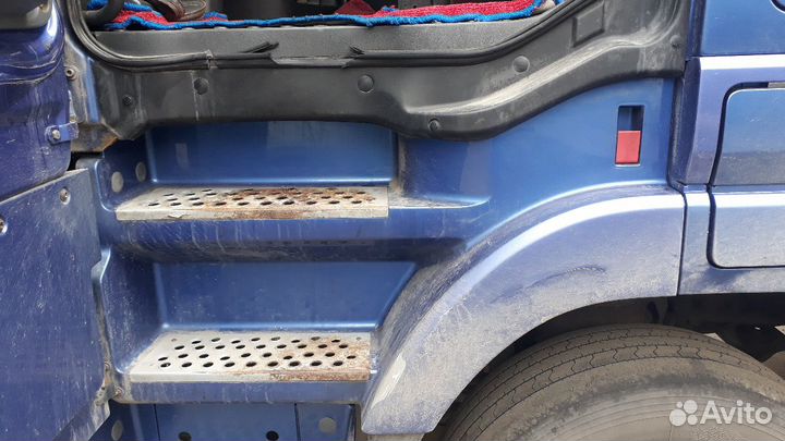 Подножка кабины Мерседес Актрас