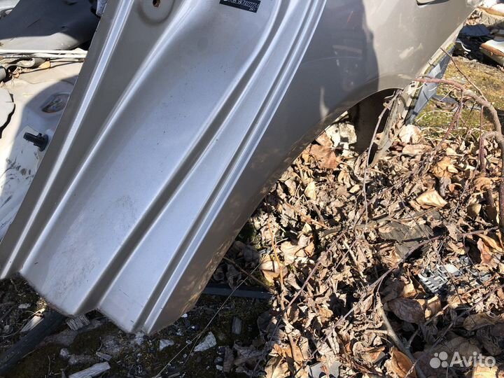 Крыло заднее левое Toyota Camry 2001