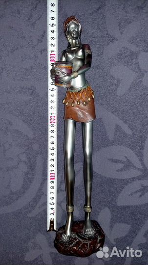 Статуэтка интерьерная