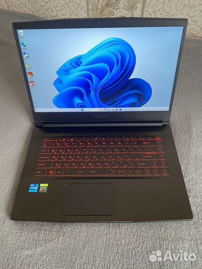 Игровой ноутбук MSI(IPS/i5/16Gb/SSD/RTX3050)