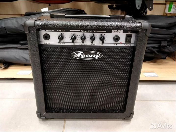 Басовый комбоусилитель leem S15B