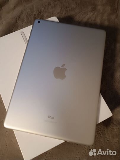 iPad 9th generation 64 Gb