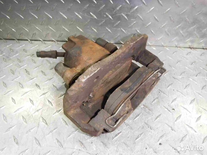 Суппорт передний левый Ford Mondeo 1 1993-1996