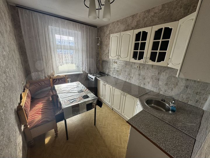 2-к. квартира, 54 м², 4/9 эт.