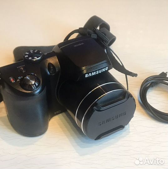 Компактный фотоаппарат