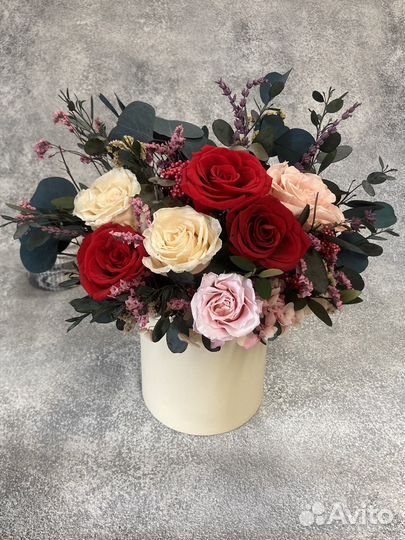 Букеты из сухоцветов и стабилизированных цветов