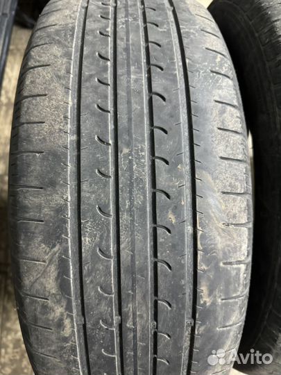 Goodyear EfficientGrip SUV 4x4 215/60 R17 96H