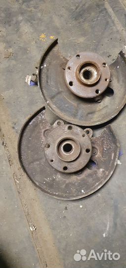 Поворотный кулак на ваз