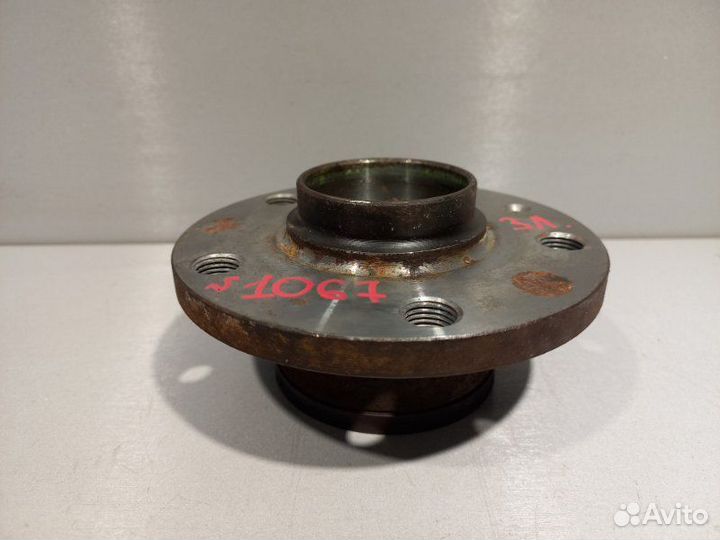 Ступица задняя левая Volkswagen Golf Plus CAX 2013