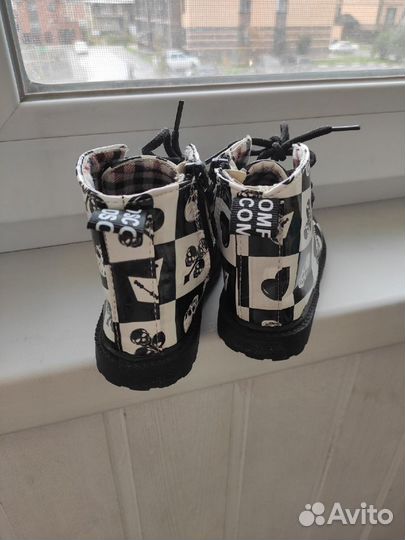 Ботинки детские новые