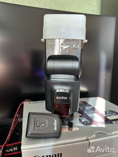 Вспышка godox tt520