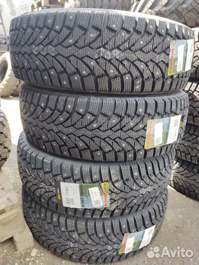 Pirelli Formula Ice 215/65 R16 98T