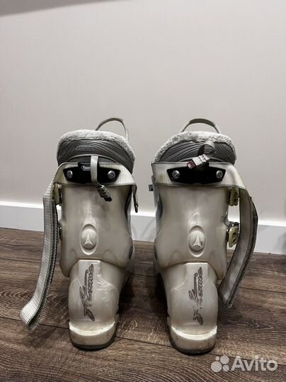 Горнолыжные ботинки