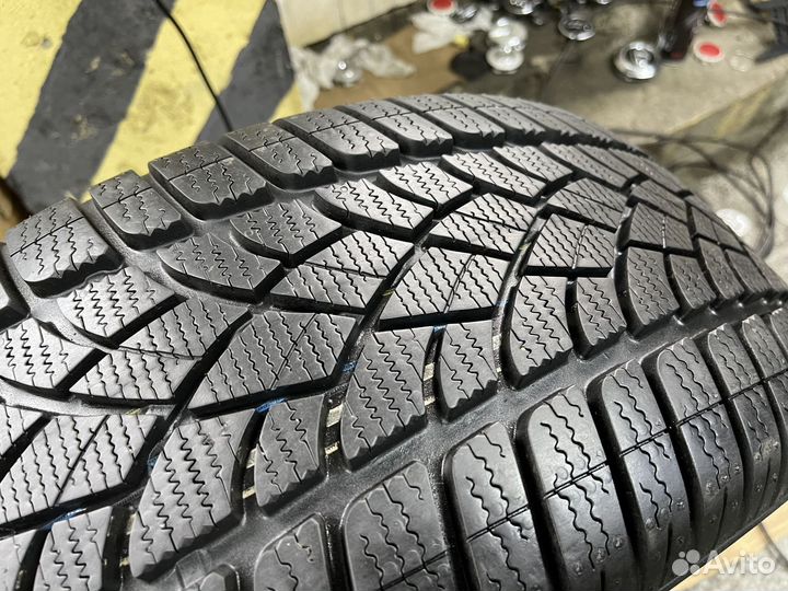 Dunlop SP Winter Sport 3D 235/45 R19