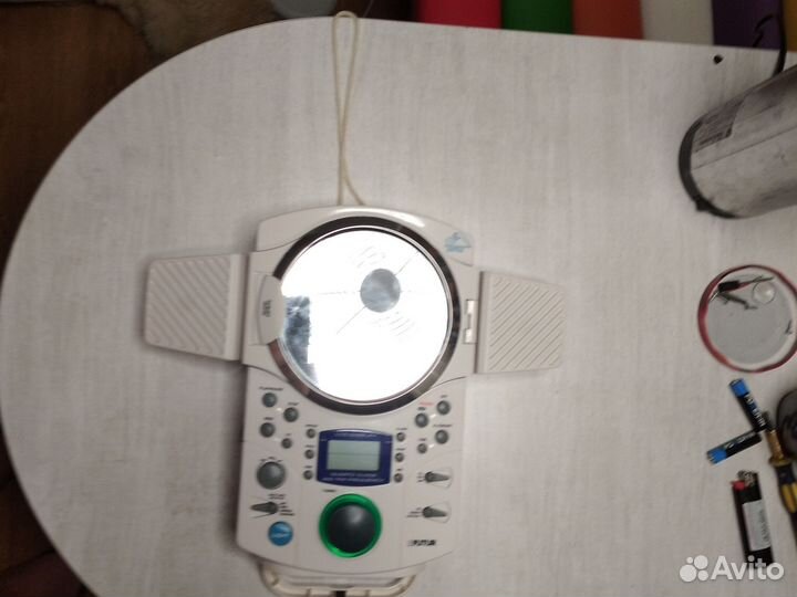 Lefutur ретро с CD дискам и радио, зеркало