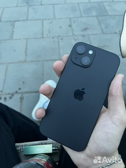 iPhone 15, 128 ГБ