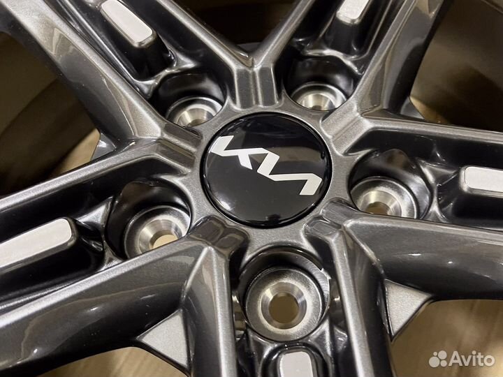 Новые оригинальные литые диски для Kia K5 R18