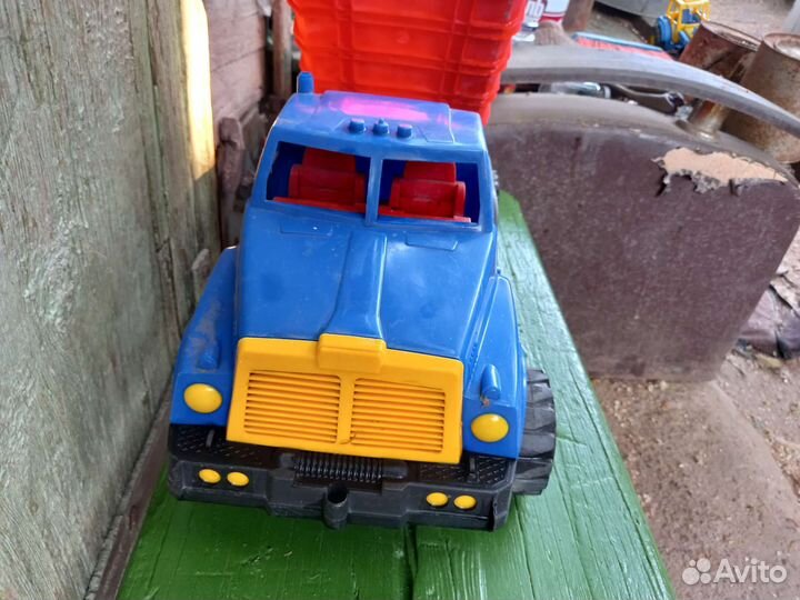 Грузовик и трактор для мальчика
