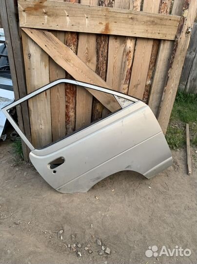 Дверь передняя правая toyota town ace cr30 cr38