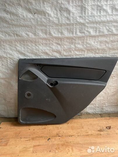 Обшивка двери задней правой LADA Granta