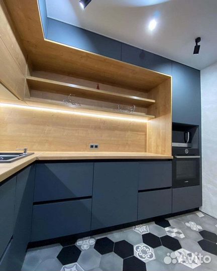 Кухня на заказ с установкой