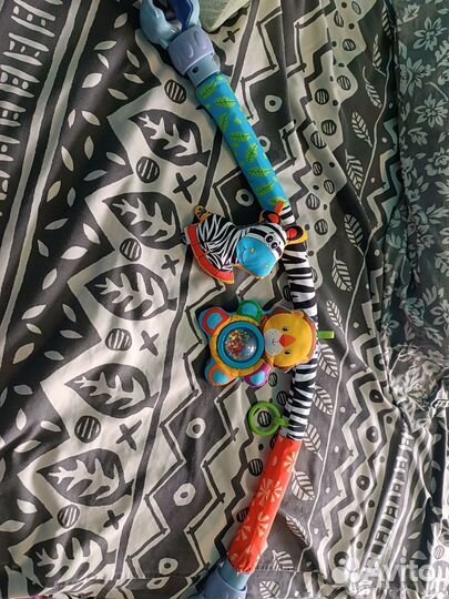 Развивающая дуга с игрушками