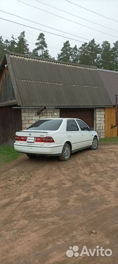 Toyota Vista 2.0 AT, 1998, 255 000 км
