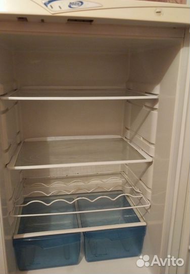 Холодильник 2камеоы 1.6м.Рабочий