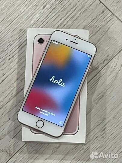 Телефон iPhone 7