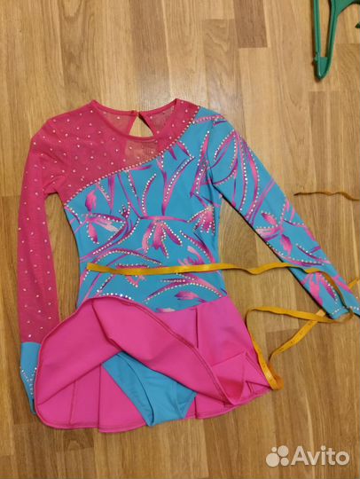 Продаю платье для фигурного катания 122-130